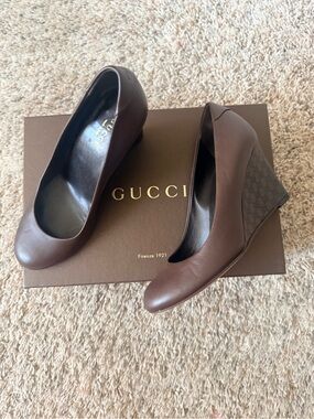 Gucci Brown Leather Wedge Pumps with Monogram Heel